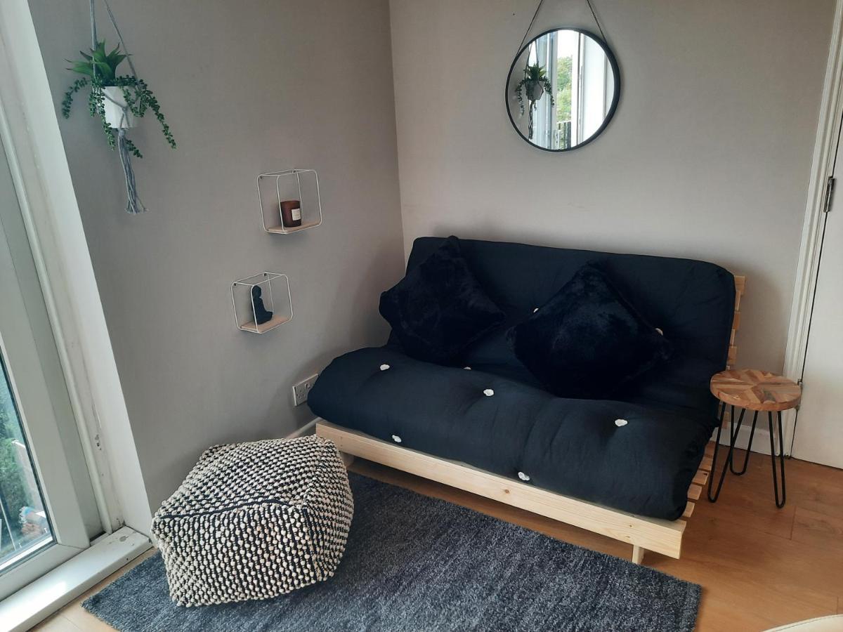Alross Studio Flat / Private Bathroom Londyn Zewnętrze zdjęcie