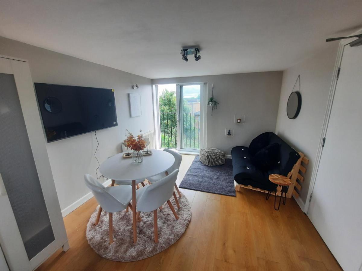 Alross Studio Flat / Private Bathroom Londyn Zewnętrze zdjęcie