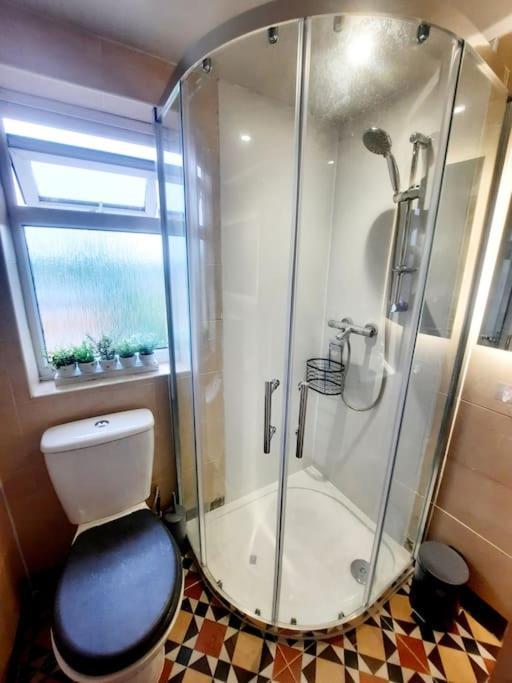 Alross Studio Flat / Private Bathroom Londyn Zewnętrze zdjęcie